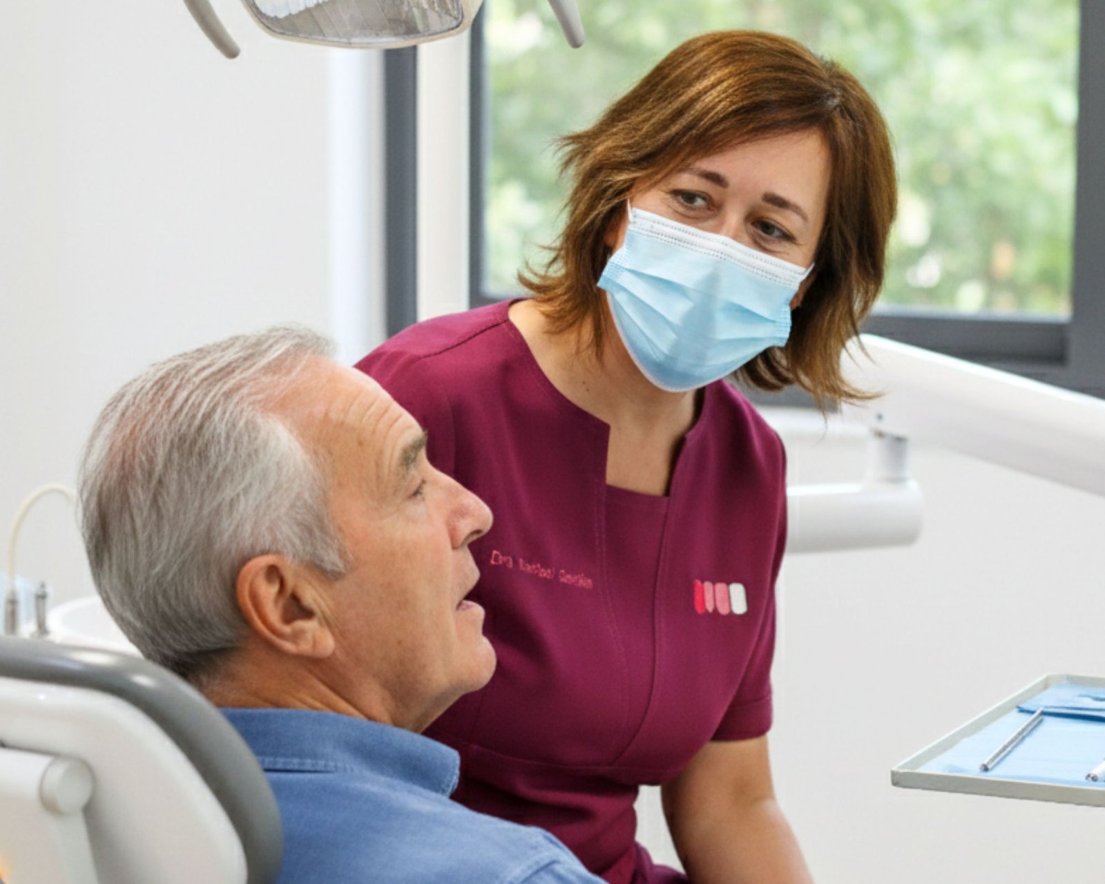 Prótesis dentales y atención personalizada en Santa Teresa
