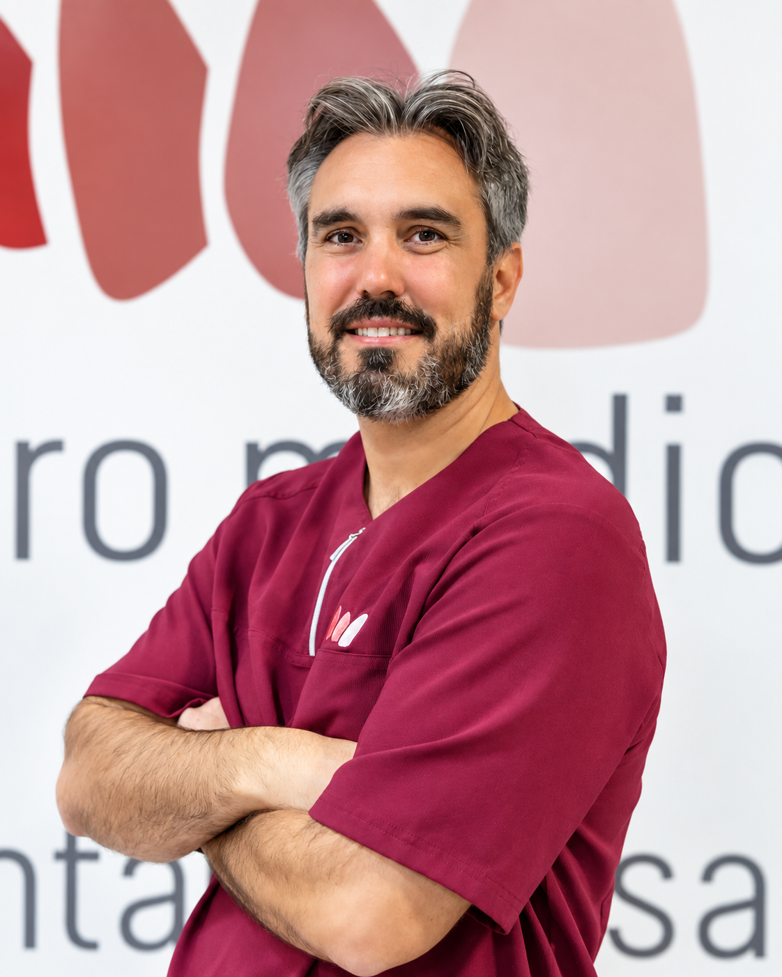 Dr. Pablo Galarza en Centro Médico Santa Teresa